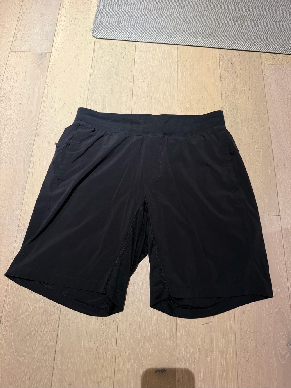 Lululemon Pace Breaker Shorts w/ Liner - Size Large